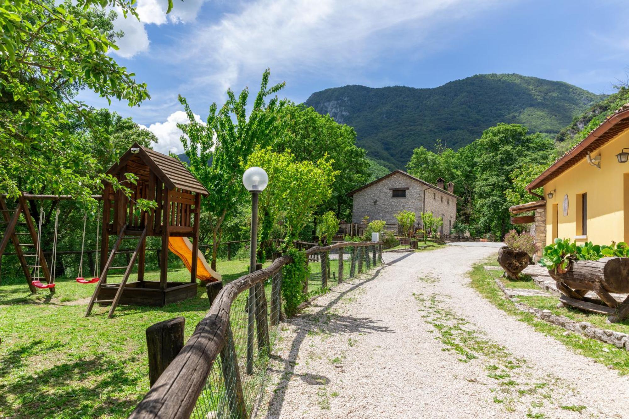 Agriturismo La Ferrera Varco Sabino Exteriér fotografie