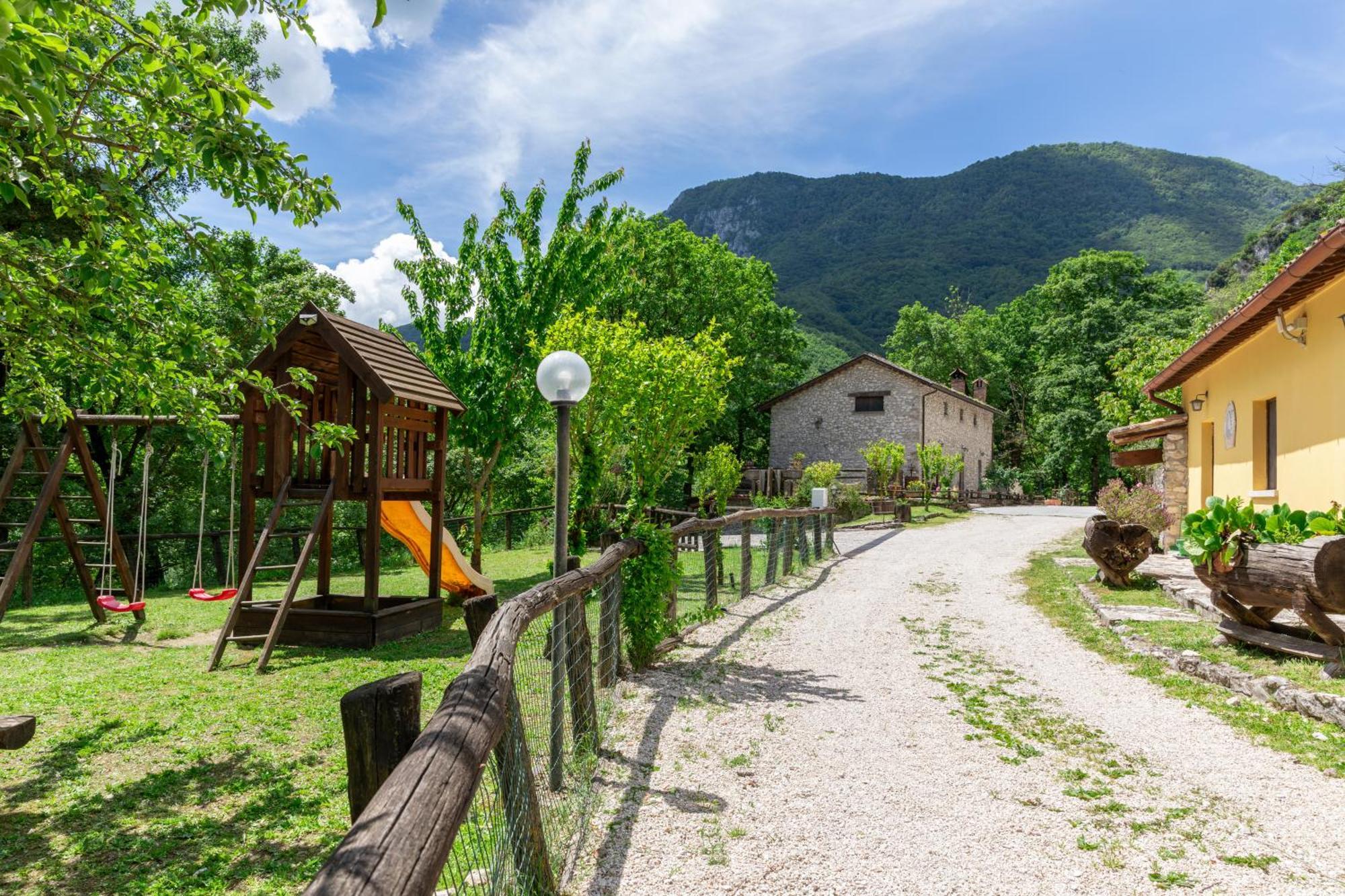 Agriturismo La Ferrera Varco Sabino Exteriér fotografie