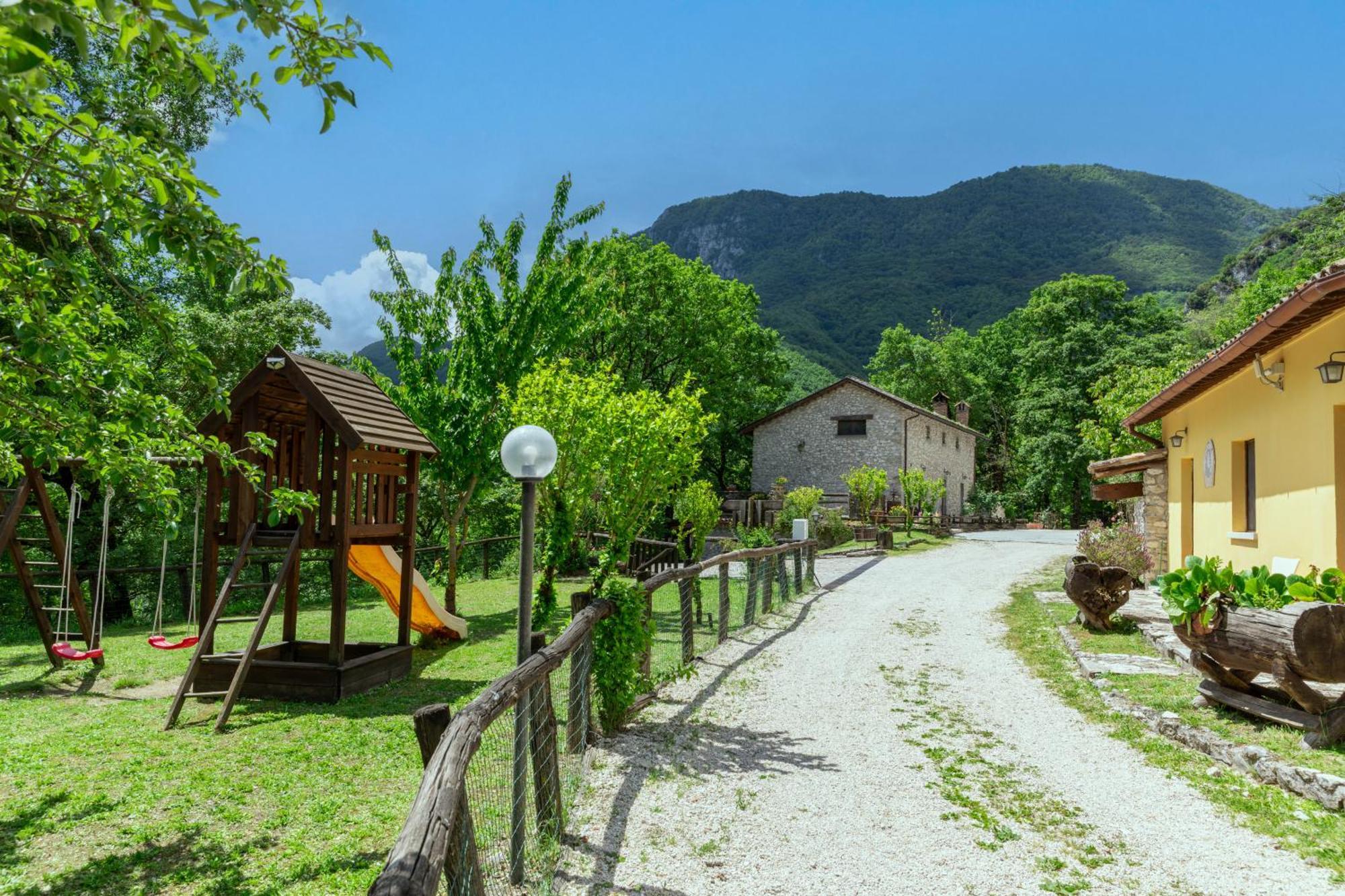 Agriturismo La Ferrera Varco Sabino Exteriér fotografie